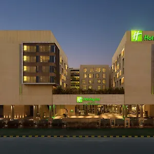 holiday-inn-new-delhi-international-airport.top-gurgaonhotels.com/