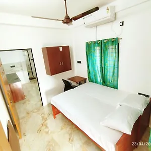 Pleasant Homes Hotel Kochi